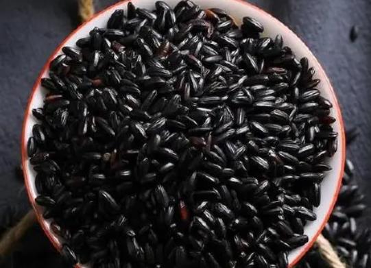 黑米粥怎么煮才能粘稠?哪些人不能吃黑米