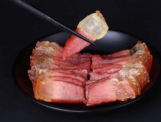 腊肉发霉了还能吃吗?腊肉有白色的虫还能吃吗