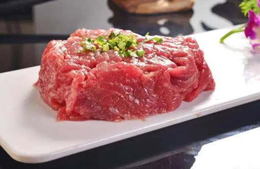 羊肉汤里可以放大蒜吗?煮羊肉汤可以放桂皮吗?