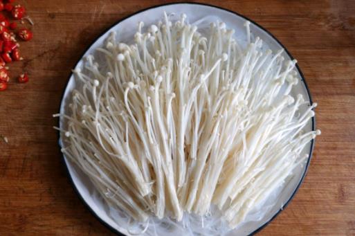 宝宝可以吃金针菇吗?宝宝吃金针菇有哪些好处?