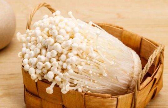 宝宝可以吃金针菇吗?宝宝吃金针菇有哪些好处?