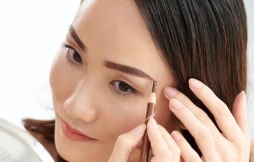 纹眉需要注意的有什么事项 纹眉失败是什么因素导致的