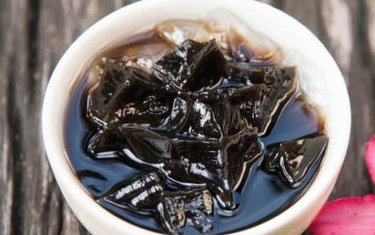 仙草冻为什么能减肥 适合减肥时吃的酸甜的食物