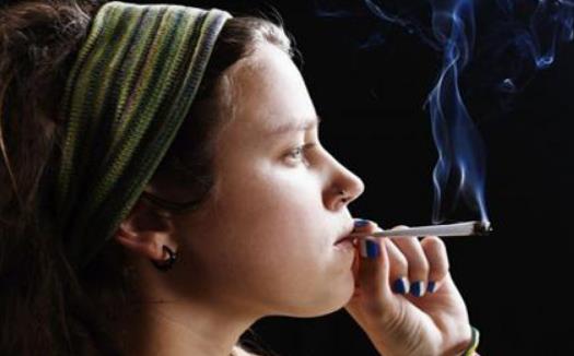 痛经的危害有哪些?引起痛经的原因有哪些?