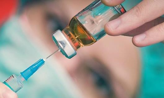 打完疫苗过一天后喝酒有事吗吃泻药能打新冠疫苗吗
