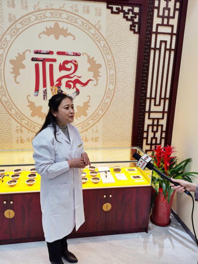 中央电视台cctv《发现品牌》节目组采访金贤福乳堂乳腺贴是真的吗