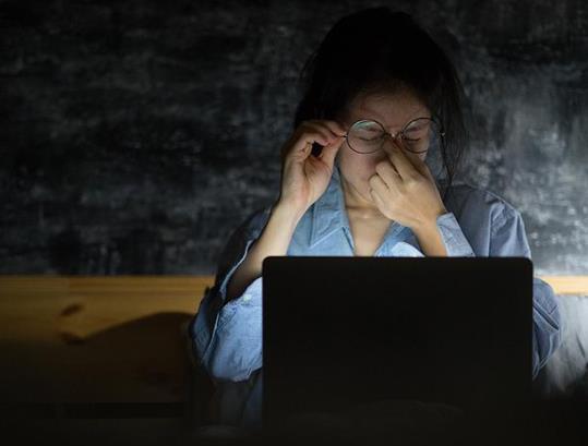 长期熬夜过后该怎么补回来?熬夜时心脏忽然咯噔一下是病了吗