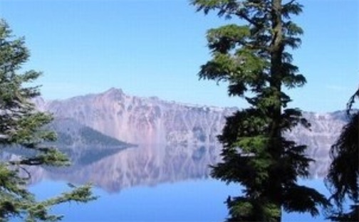 世界上最深的火山口湖 克雷特湖深589米