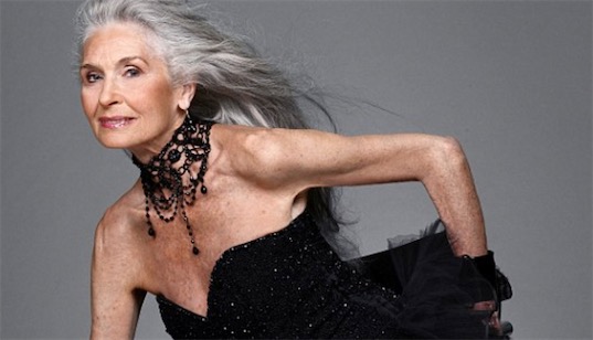 世界上最高龄的超模 87岁超模达芙妮·塞尔夫演绎最美的老奶奶