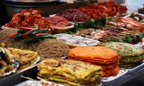 世界最大烤饼 英国面包师做出直径达60公分的烤饼
