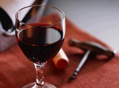 自带酒水礼仪:餐厅自带葡萄酒礼仪知多少