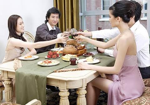 女人用餐注意什么?女士用餐礼仪八个“不”
