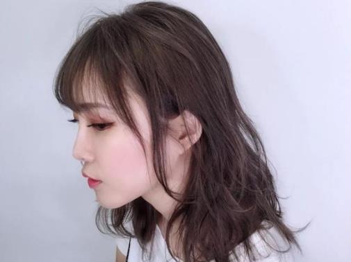 用了理发店的洗发水有头屑是怎么回事?理发店洗发水为什么香?