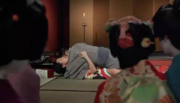 女人看黄片正常吗?女生看A片下面会湿吗?有危害吗