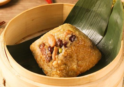 为什么粽子中间煮不熟 碱水粽和白米粽的区别