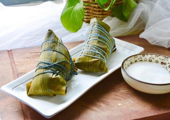 粽子煮成了一锅粥还能吃吗?粽子是煮的好吃还是蒸的好吃?