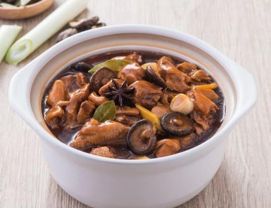 炖鸡汤怎么才能把鸡肉炖烂?怎么看冻鸡肉新不新鲜