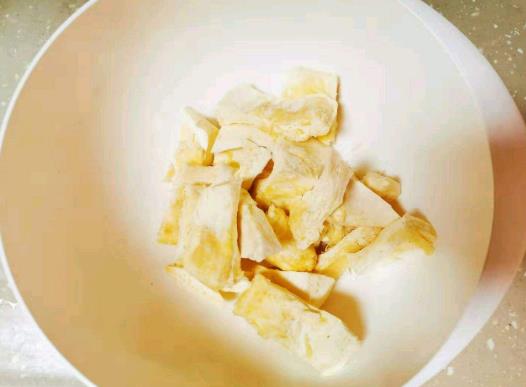 榴莲壳煲汤要放盐吗?榴莲壳煲汤需要晒干吗