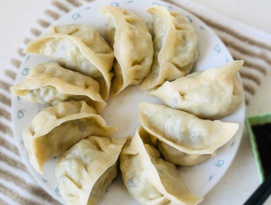 萝卜做饺子馅焯水好还是不焯水好?萝卜做馅包饺子的技巧