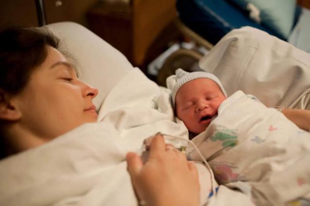 孕期怎么补充营养?汤臣倍健孕妇多种维生素片伴你左右