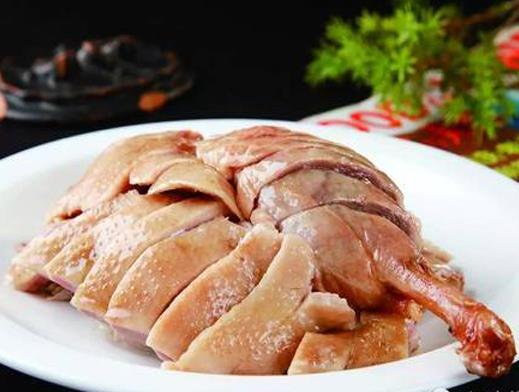 湛江十大名菜排名,八宝饭是婚宴主食,河唇鱼头汤适合学生