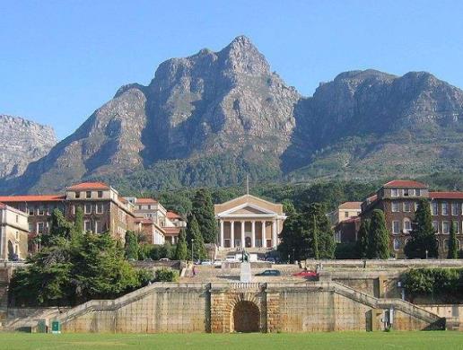 全球校園風景最美六所大學排行榜有哪些比較好的學校？劍橋大學美如畫卷、貝里學院自然風景美妙(圖4)