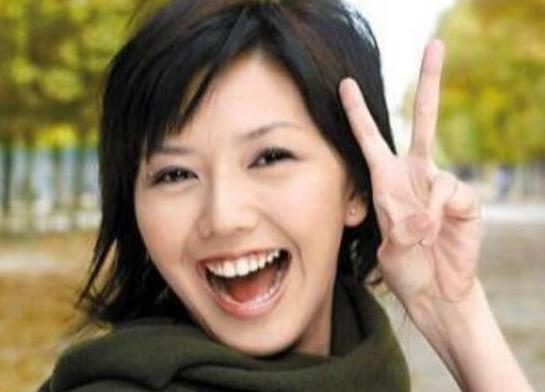 孫燕姿十大經(jīng)典歌曲比較好唱好聽的有哪些？《天黑黑》風(fēng)格獨特、《開始懂了》很經(jīng)典(圖3)
