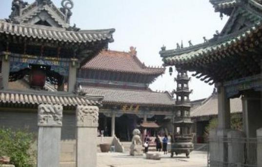 排行榜  景忠山旅游区位于迁西县三屯营镇.