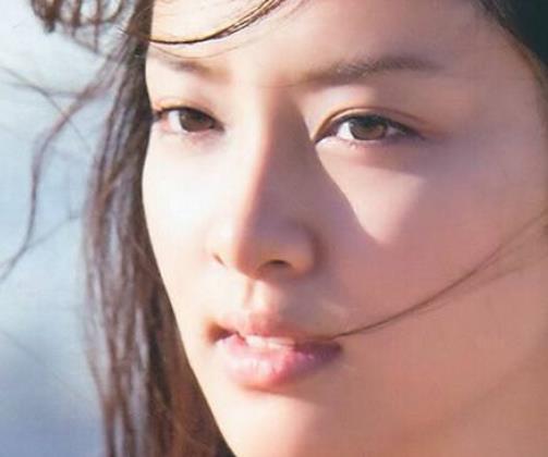 日本五大丰满女星排行 杉原杏璃是目前最当红的丰满型女星了
