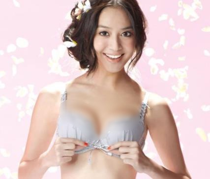 胸部最美的女明星排行 清纯加妖艳的性感陈乔恩的双重性感大餐