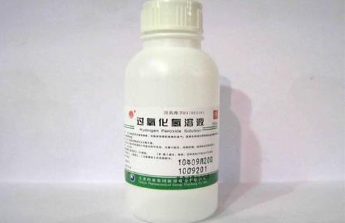 白色的袜子如何清洗 白色袜子被染色怎么办