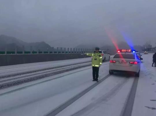 今天下雪了明天高速能通车吗?大暴雪天气能不能上高速