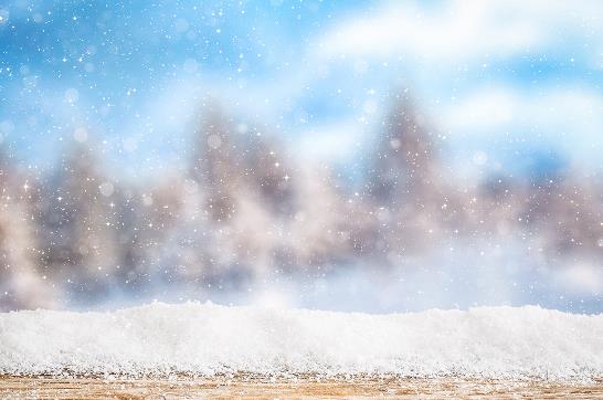 下雪天汽车用什么防滑链安全?下雪天汽车雨刮器为什么要竖起来?