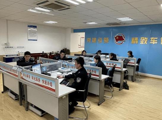 电子驾驶证的照片可以戴帽子吗?电子驾驶证什么时候全国推行