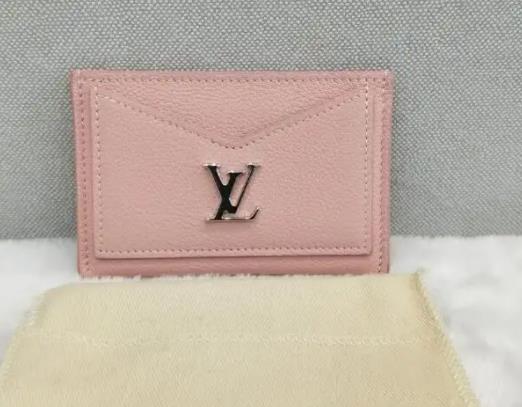 lv达芙妮中号和小号买哪个好?lv达芙妮尺寸科普