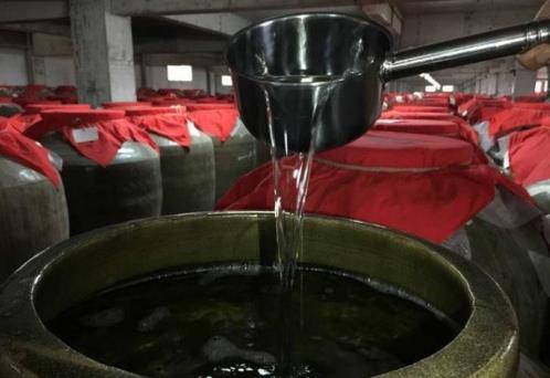 送礼选什么酒好?禧大福堪当国民酱酒名片