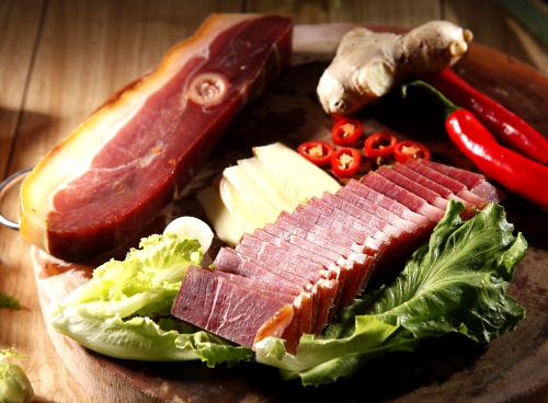 咸腊鱼腊肉吃多了易便秘 腌制食品含亚硝酸盐