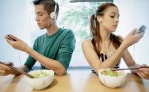 日常饮食坏习惯问题多多：饮食无度、不吃早餐等