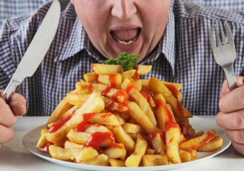 吃太饱有什么坏处？吃太饱易得十大疾病