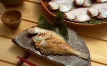 煎鱼怎么不粘锅？煎鱼怎么不掉皮