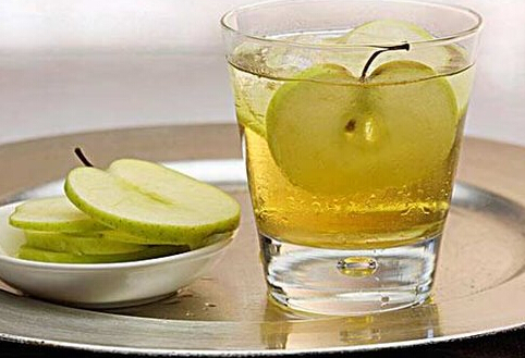 红酒炖苹果缓解痛经-为什么会痛经?