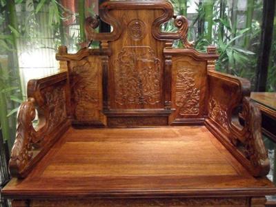 怎样鉴别黄花梨木家具（怎样鉴别黄花梨木家具真假） 家居保养