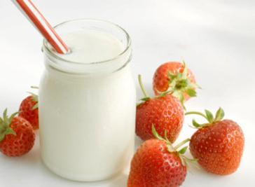 奶什么时候喝好?喝酸奶的好处,空腹喝酸奶好吗