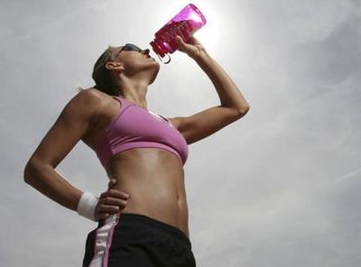 运动饮料对人体有好处吗？不运动时别喝运动饮料