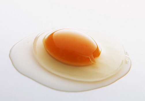 惊人!吃鸡蛋黄的危害等同于吸烟?