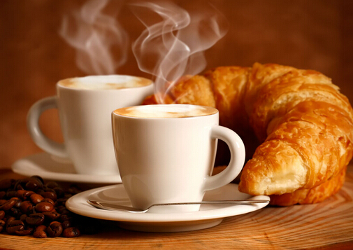 吃完快餐喝咖啡双倍损害健康！