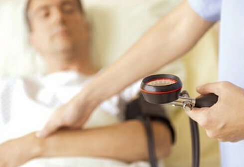 喜欢吃咸易得高血压-哪些人容易患高血压?