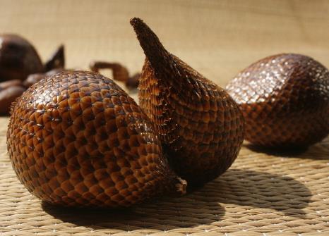 蛇皮果怎么吃?吃蛇皮果的注意事项