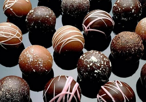 适量吃巧克力不怕胆固醇变高-扫清吃巧克力的误区