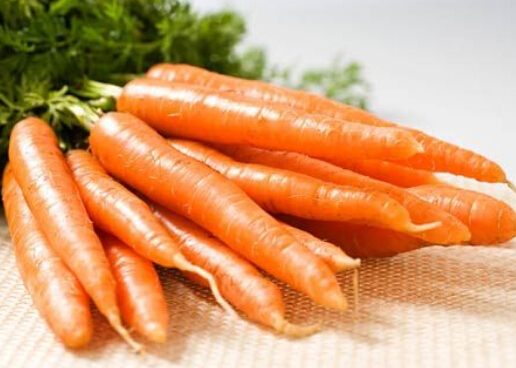生吃胡萝卜很难吸收胡萝卜素-胡萝卜正确吃法